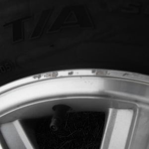 Mustang 2006 v6 - wheels & rims