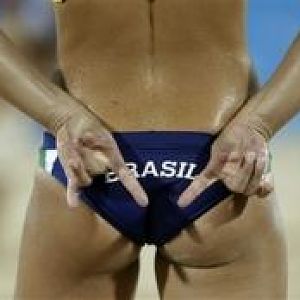 capt e043f08dc0724869929b34d42bcfd539 beijing olympics beach volleyball women oly1081