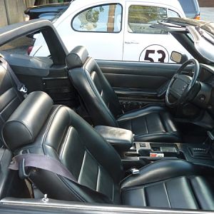 Black Interior w/ styling bar