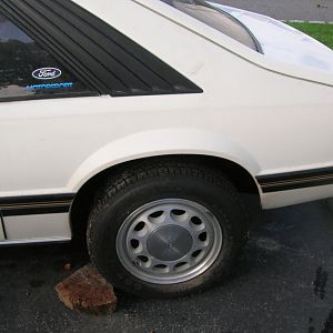 Clean Back Panel, Original Rims