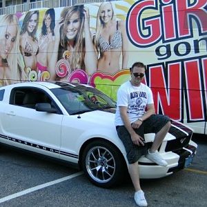 they were more than happy to let me park in front of this hot bus