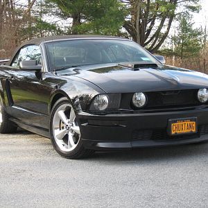 Up close, Super Shaker and Roush Stage III Suspension Installed