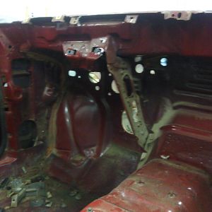 Fixing hole in floor pan