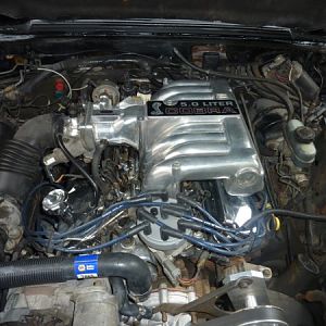 Polished Cobra upper and lower and Chrome valve covers