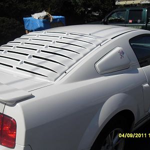 Rear louvers