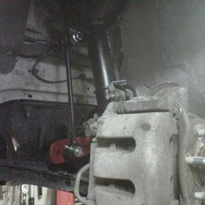 set the sway bar to setting b for street.