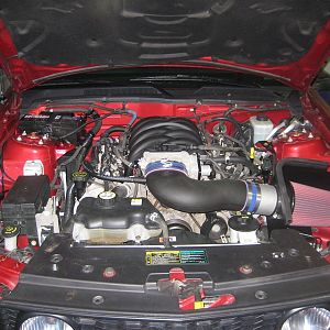 Engine w/ C&L intake