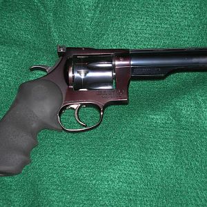 Dan Wesson .44 Magnum