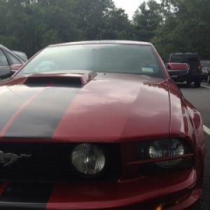 love the way it looks like its staring at u..
headlight splitter adds a touch of style