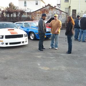 IMG 20121215 150732
Dawn Gregg n Waldo standing by the preaty speedster