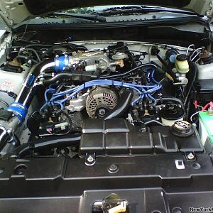 my '98 GT's engine bay...