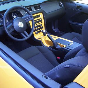 2. newly painted console and matching leather shift boot.
Same paint as the style bar and the car.