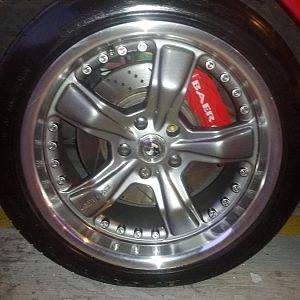 IMG 20130422 195154
Nothing like 13" Bear brakes