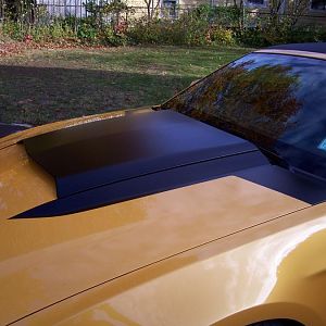 New matt black paint added to my hood to match hood scoop