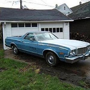 everything was sprayed blue !!