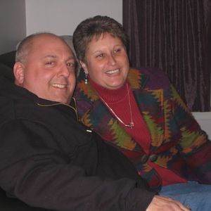 "Ok now pretend you love each other"