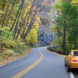 Going North, cliff face to the left and 450 feet drop off to the right ... keep it between the lines!